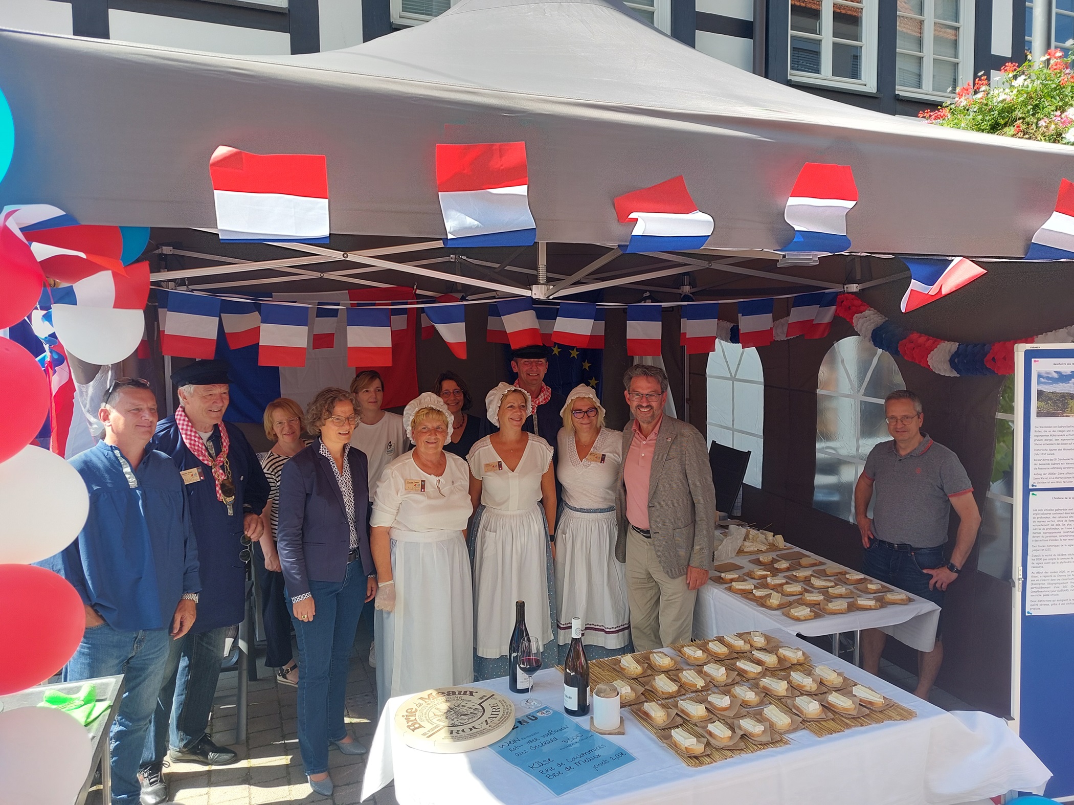 1.400 Jahre Soest - Partnerstadt Guérard zu Besuch in Hattrop